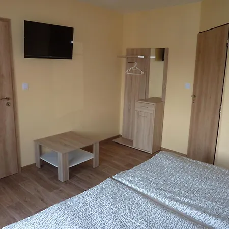 čech Quarto em Acomodações Particulares *